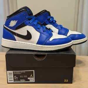 Nike Air Jordan 1 Youth Royal Blue and White Mid Sneakers